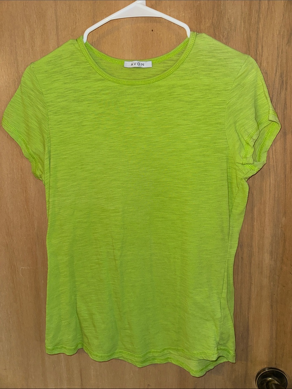 Avon Bright Neon Green Short Sleeve Everyday Scoop Neck Tee Small/Medium